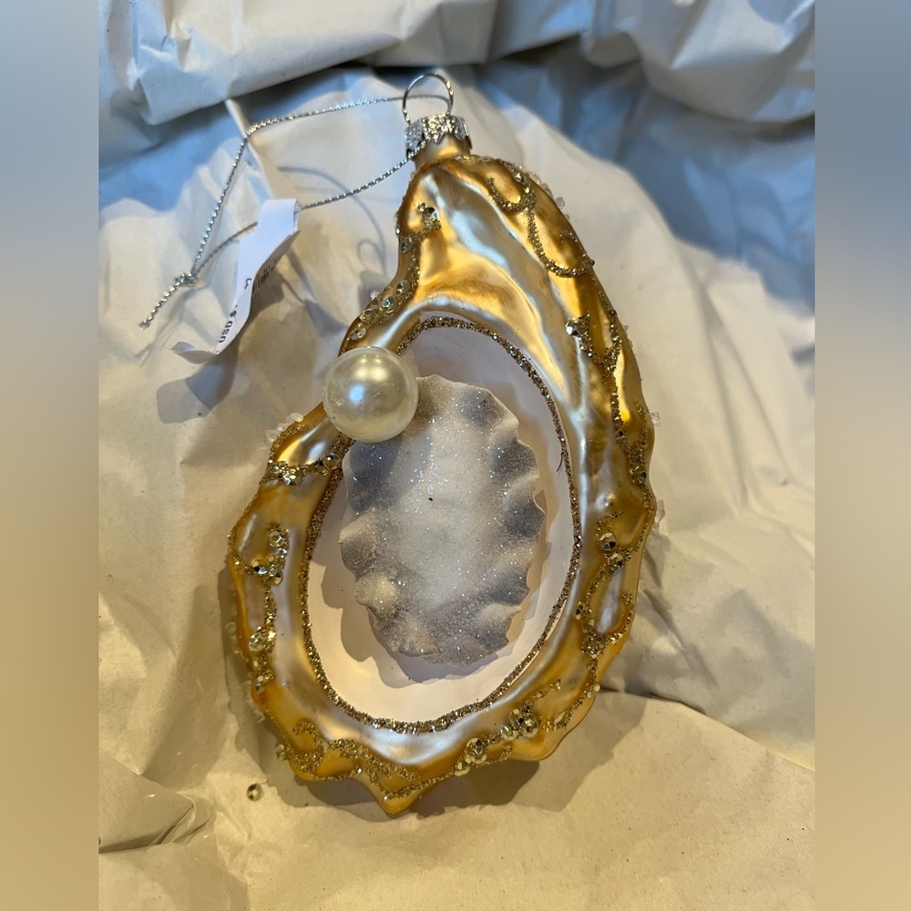 🎄XMAS3 - A - West Elm Pearl and Gold Holiday Ornament - Picture 2 of 2